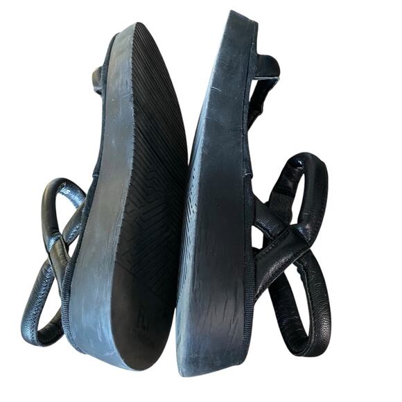 Fly London Ceto Platform Leather Sandals Black Mousse size 40 US 9-9.5 - Picture 8 of 9